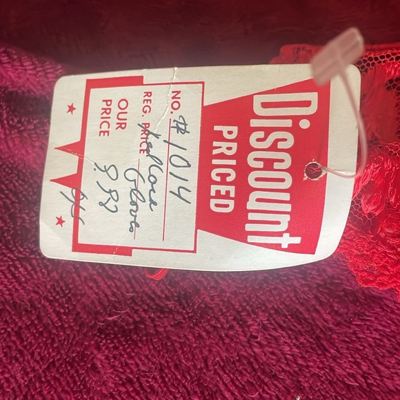 Lace red Sleeves - Picture 4 of 4